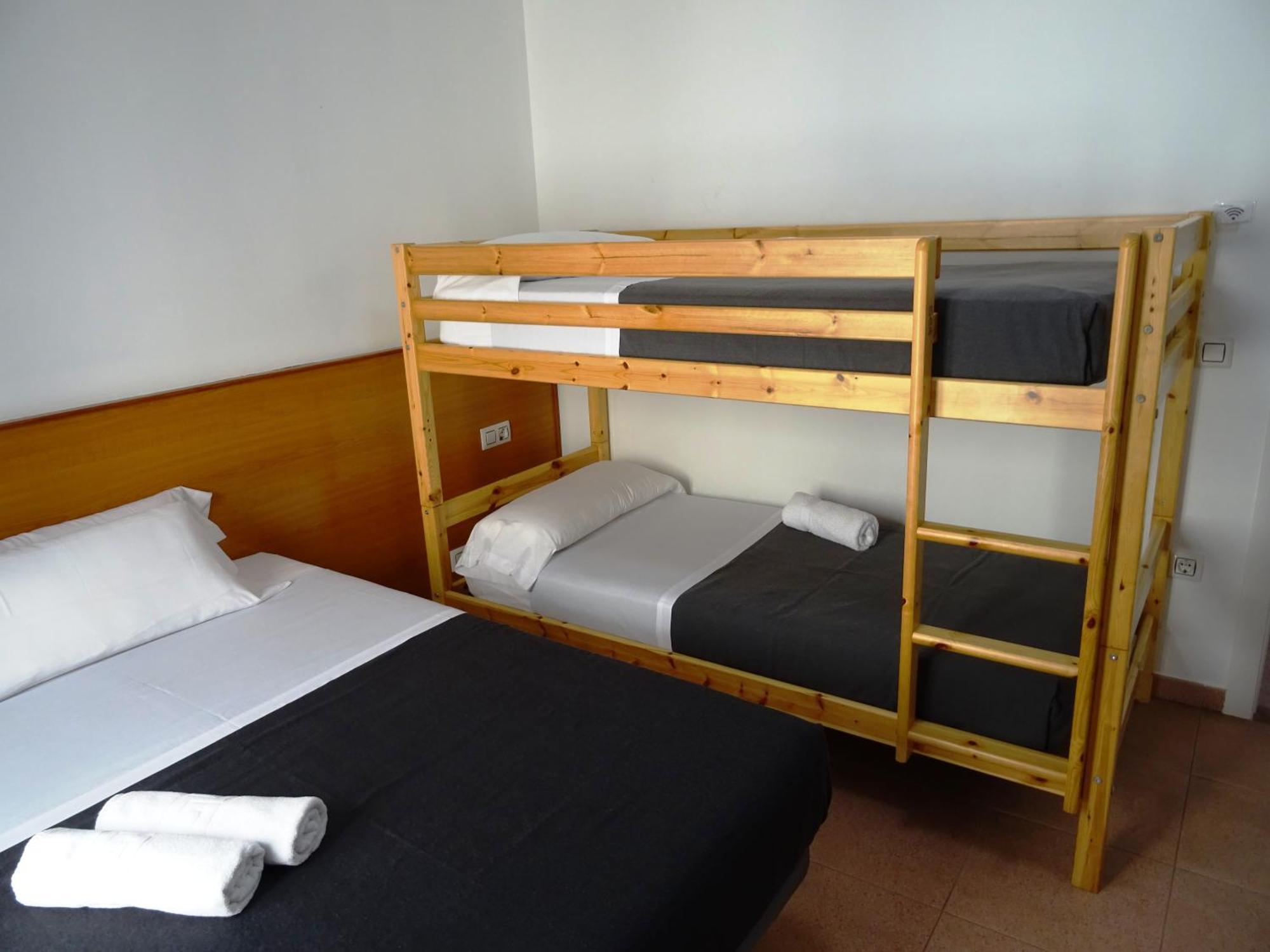 Center Plaza Figueres Apartment Figueres  Exterior photo